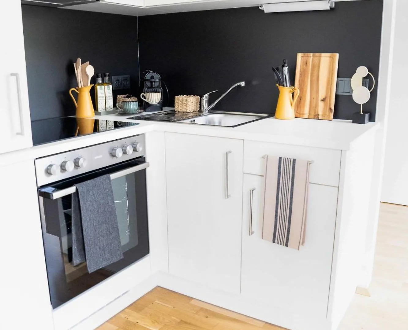 Eggenberg City Suites - Apartment Amore - Self Check-In Graz